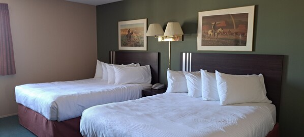 Deluxe Room, 2 Queen Beds, Non Smoking