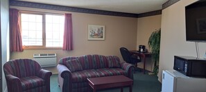 Business Room, 1 King Bed, Non Smoking