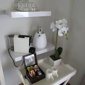 Coffee and/or coffee maker - Galagos Lodge (Hartbeespoort)