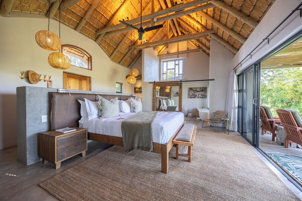 River View Suite | 1 bedroom, premium bedding, down comforters, memory foam beds