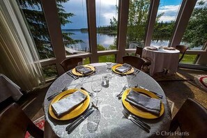 Frokost og middag serveres, amerikanske retter