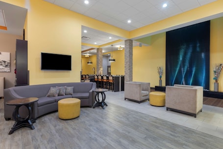 Lobi. Best Western Plus North Platte Inn & Suites