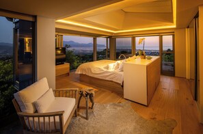 Sengetøy av topp kvalitet, safe på rommet og individuelt dekorert