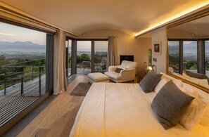 1 bedroom, premium bedding, in-room safe, individually decorated
