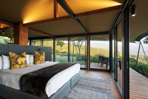 ラグジュアリー テント | 高級寝具、セーフティボックス (室内)、客室ごとに異なる装飾、客室ごとに異なるインテリア