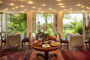 Daily full breakfast (ZAR 220.00 per person) - Spanish Farm Boutique Hotel & Villas (Cape Town)