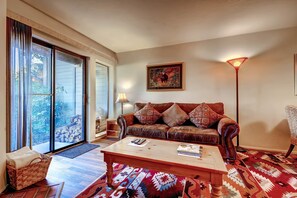 Televisión, chimenea