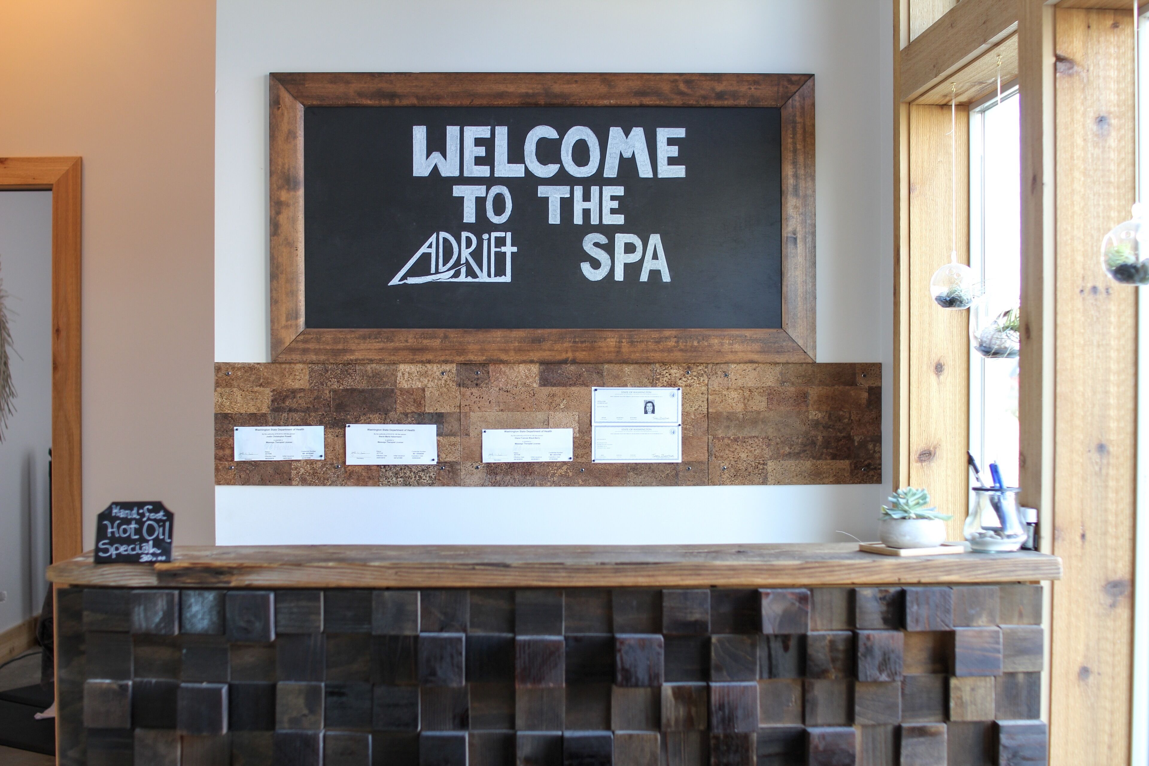 couples treatment room(s), aromatherapy, hot stone massages