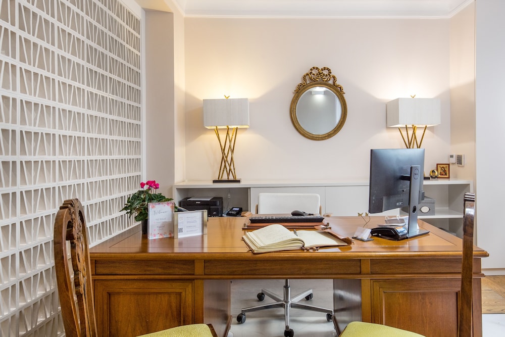 Sweet Home Hotel by null