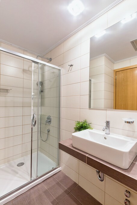 Sweet Home Hotel - Image 67