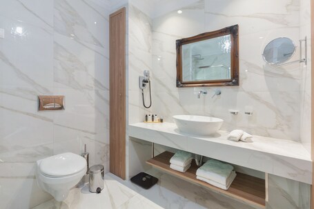 Sweet Home Hotel - Image 53