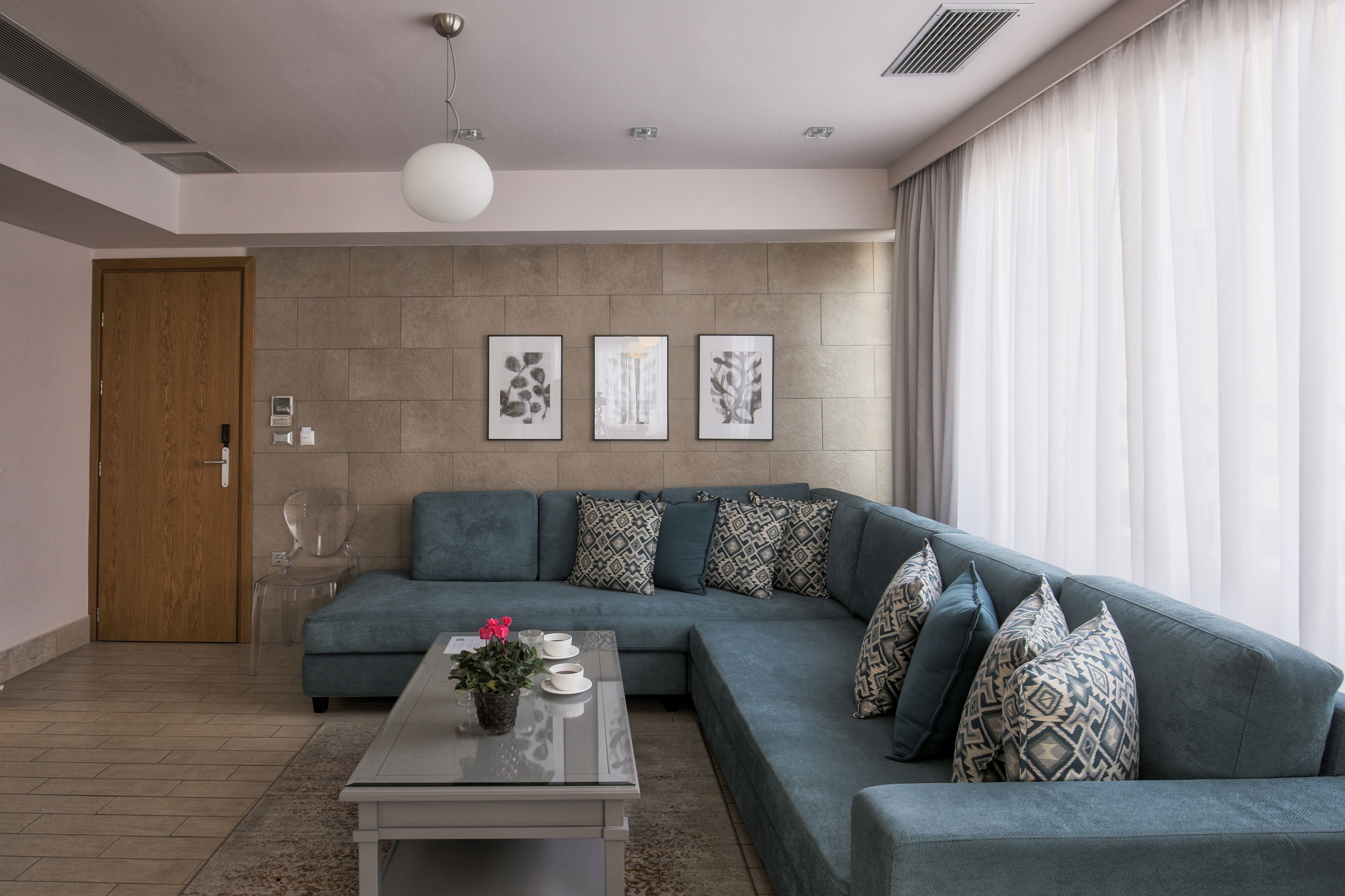 luxury penthouse | 1 bedroom, egyptian cotton sheets, premium bedding, minibar