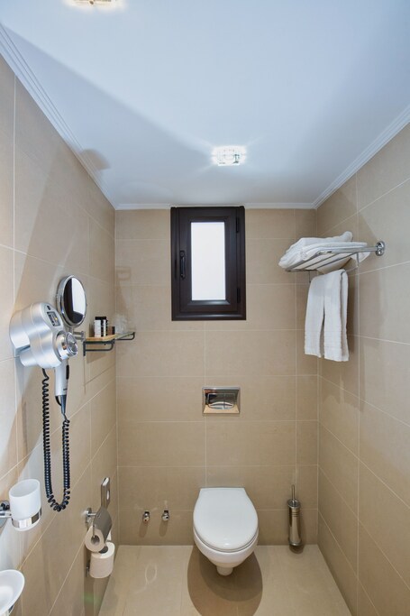 Sweet Home Hotel - Image 81