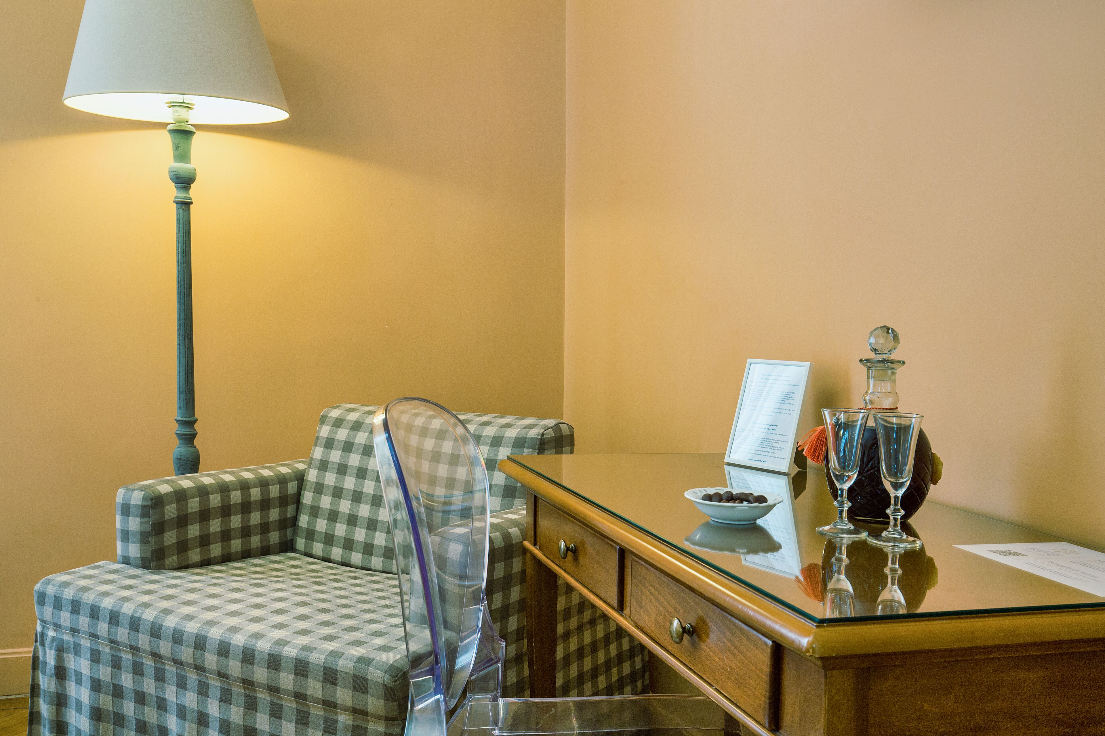 1 bedroom, egyptian cotton sheets, premium bedding, minibar