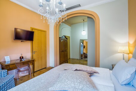 Sweet Home Hotel - Image 86
