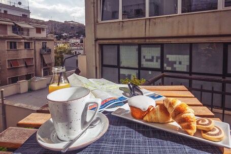 Sweet Home Hotel - Image 16