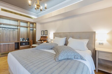 Sweet Home Hotel - Image 64