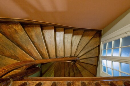 Sweet Home Hotel - Image 43