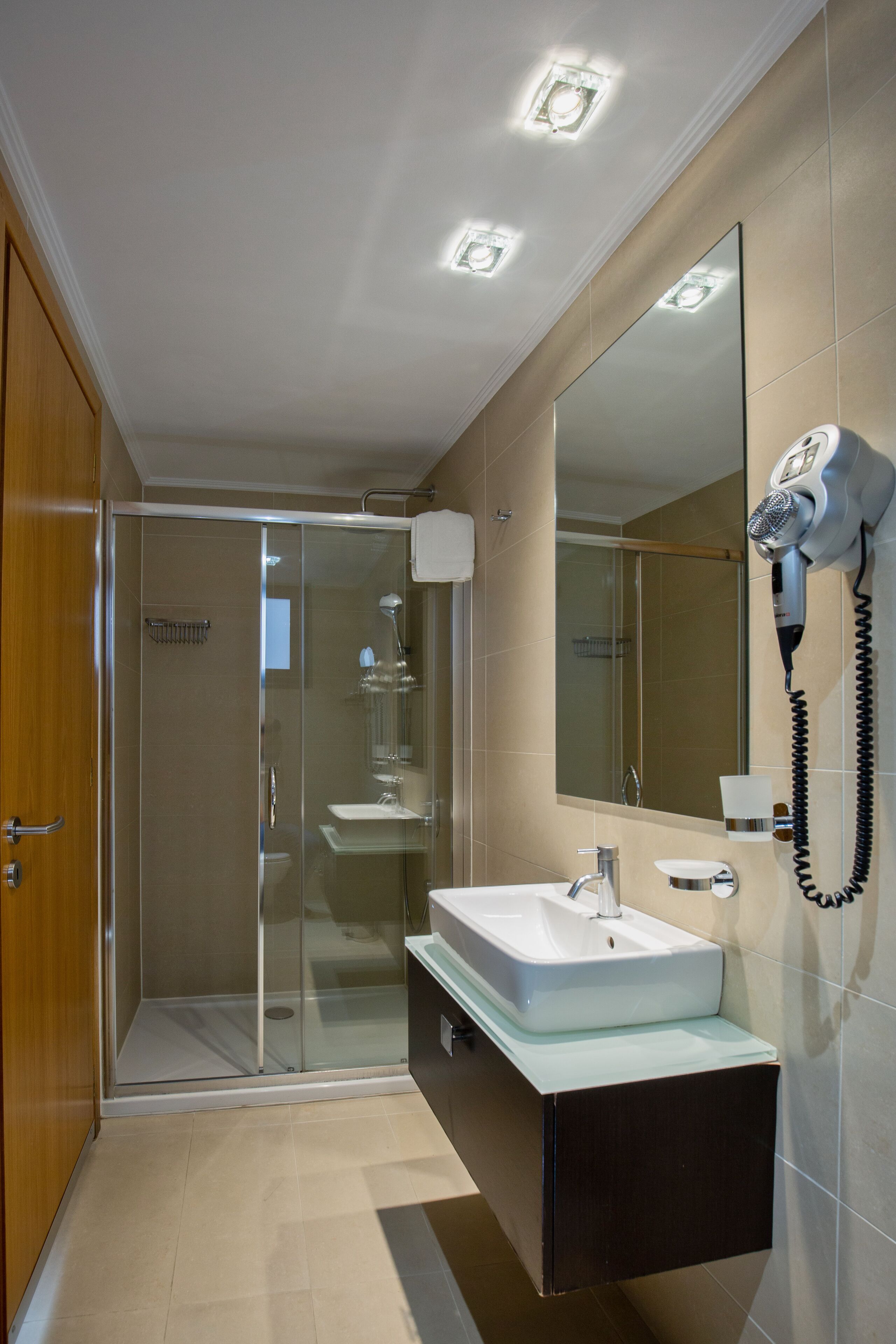 double room, partial acropolis view | bathroom | shower, designer toiletries, hair dryer, slippers