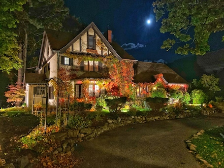 Front of property - evening/night