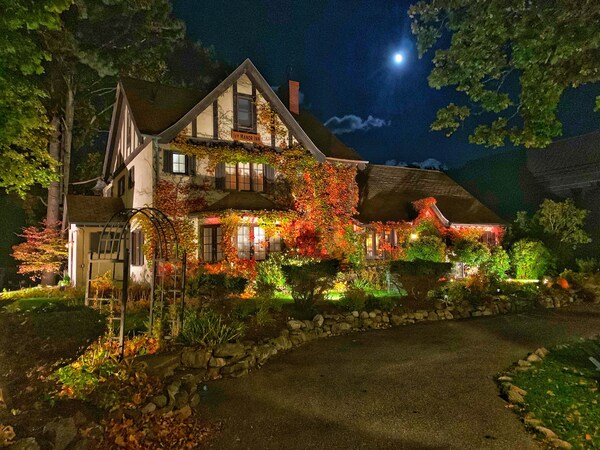 Ivy Manor Inn Village Center - Bar Harbor, ME
