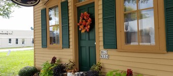 Lilly Pad Boerners Guest house