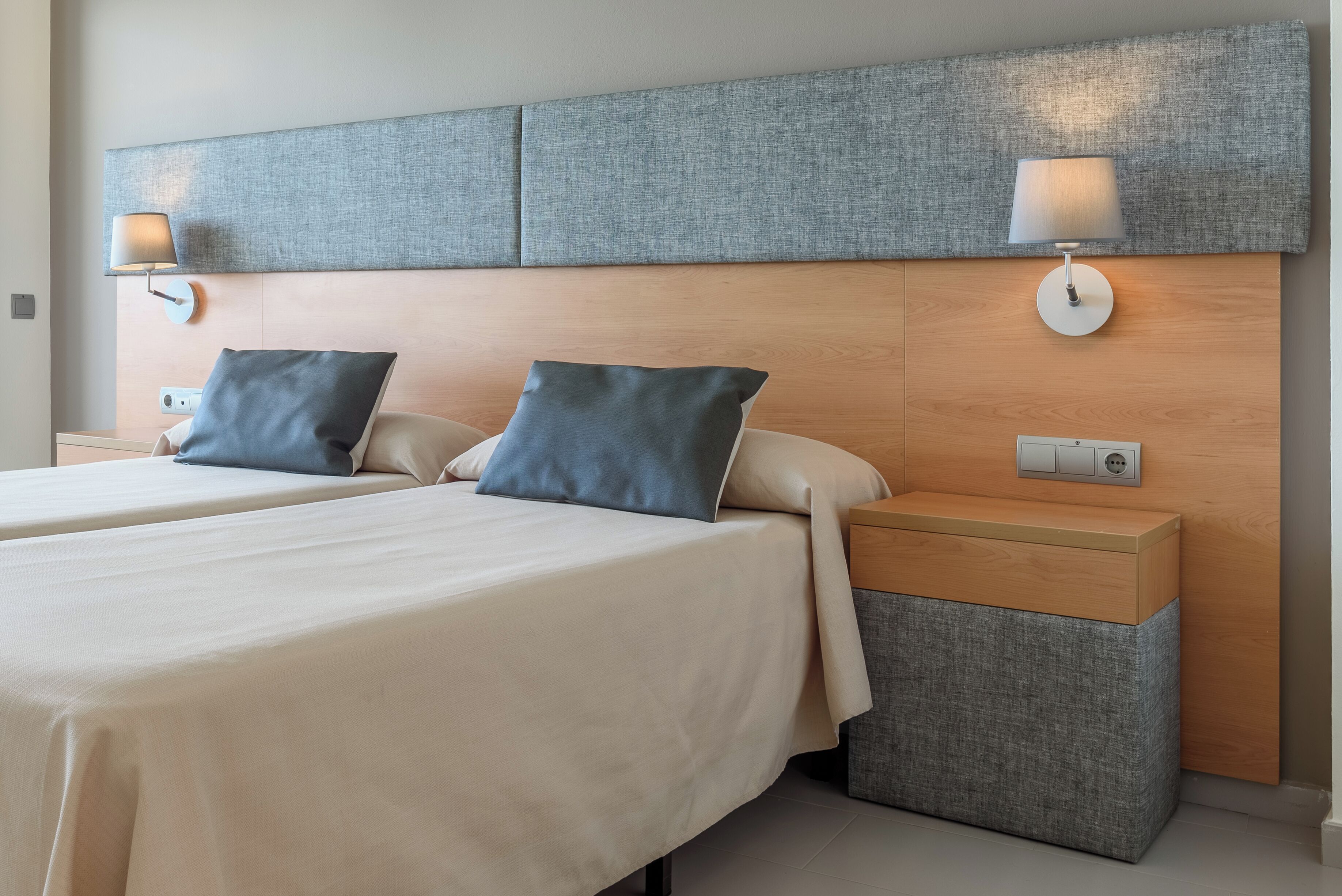 Photo - FERGUS Cap Roig