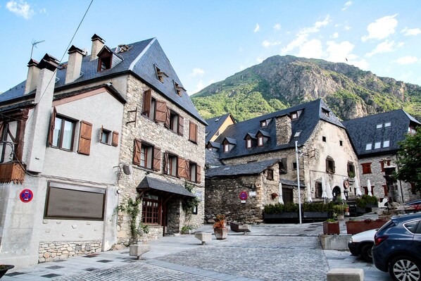 View from property - Snö Mont-romies (Naut Aran)
