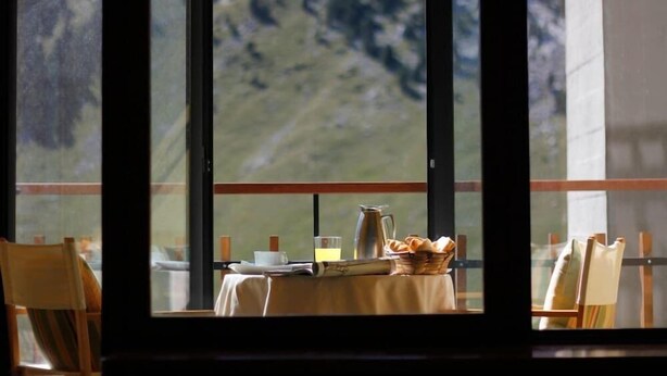 Dining - Edelweiss Candanchu (Aisa)