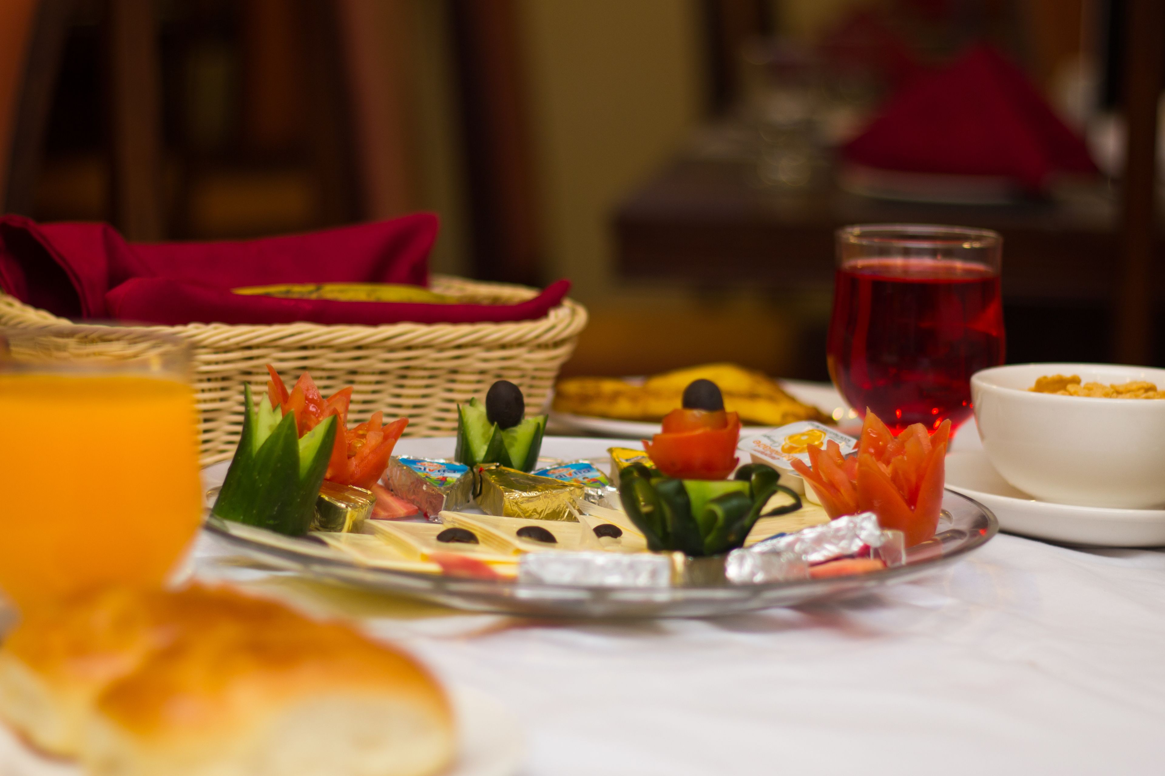 Free daily buffet breakfast