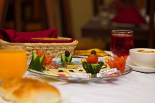 Desayuno bufé gratuito y diario
