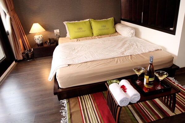 Exclusive Villa, 1 Double Bed, City View | Living room