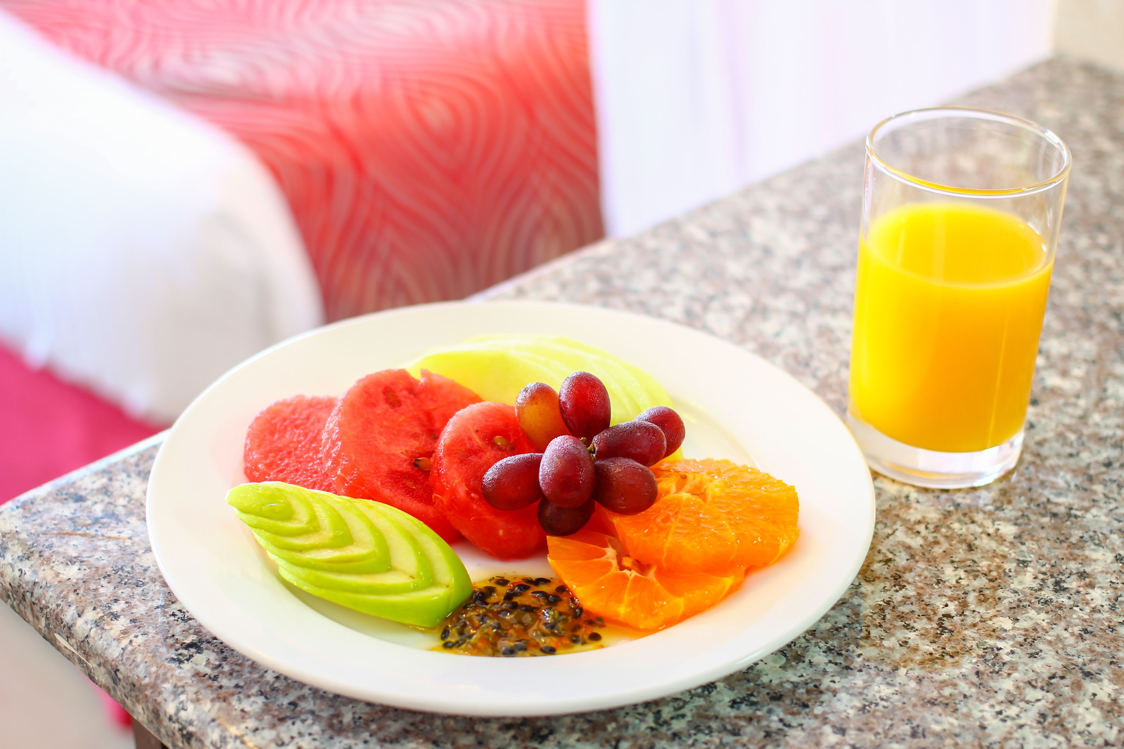 studio suite | room service – dining