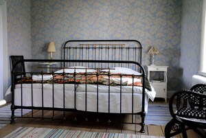 Tek Büyük Yataklı Oda, 1 Çift Kişilik Yatak | Ayrı ayrı dekore edilmiş, ayr ı ayrı döşenmiş, beşik/çocuk yatağı 