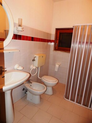 Apartment, 1 Schlafzimmer | Badezimmer | Dusche