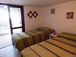 Appartement Supérieur, 3 chambres, vue mer | 3 chambres, fer et planche à repasser