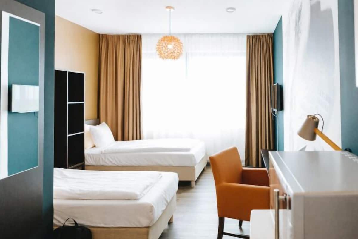 Coffres-forts dans les chambres, bureau