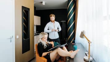 Panorama studio | Privékitchenette | Een koelkast, een vriezer