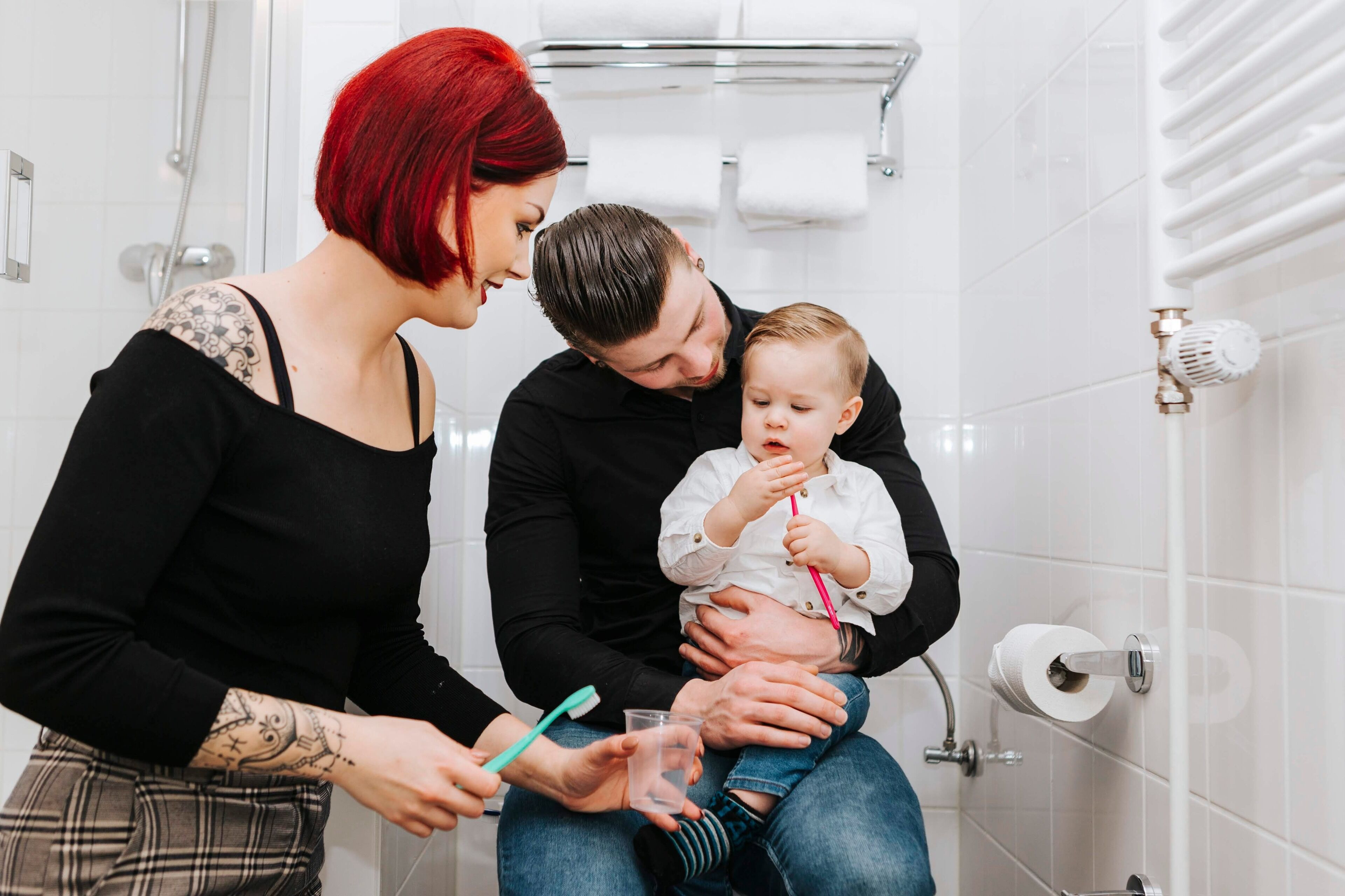 family suite | bathroom | shower, free toiletries, hair dryer, towels