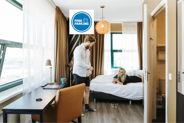 パノラミック スタジオ | セーフティボックス (室内)、デスク、ノートパソコン用作業スペース、WiFi (無料)