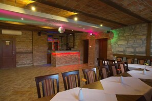 Breakfast, lunch, dinner and brunch served  - Restauracja & Noclegi Grill Solo (Sandomierz)