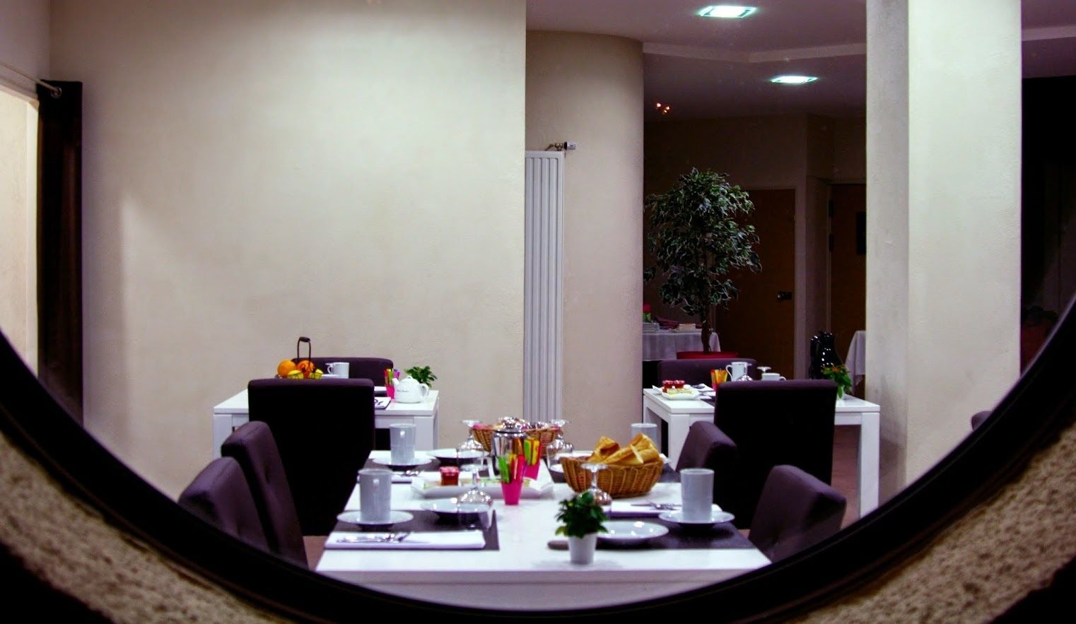 daily continental breakfast (eur 10 per person)