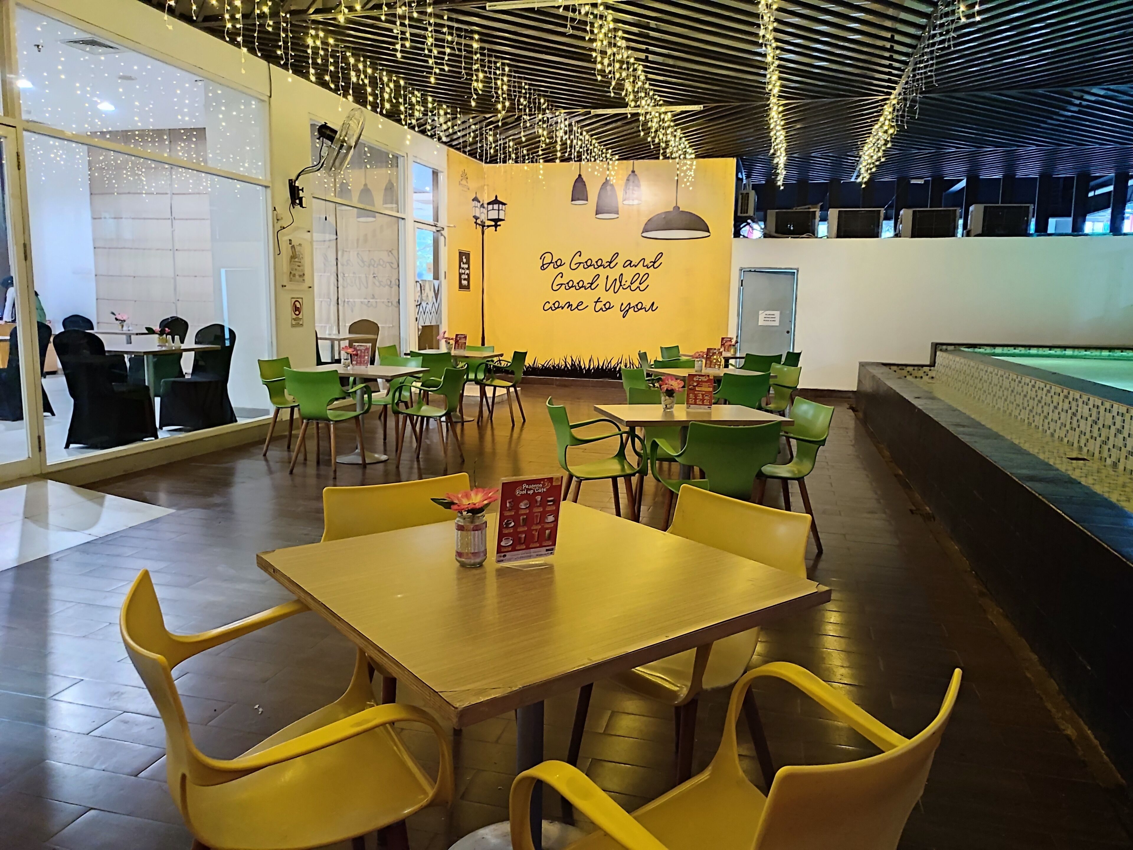 Foto - KHAS Makassar Hotel