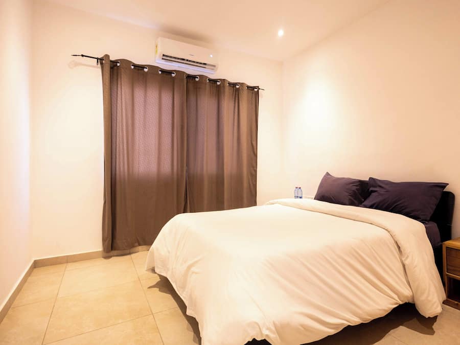 Luxury-Villa | Laptopgeeigneter Arbeitsplatz, schallisolierte Zimmer, Bettwäsche