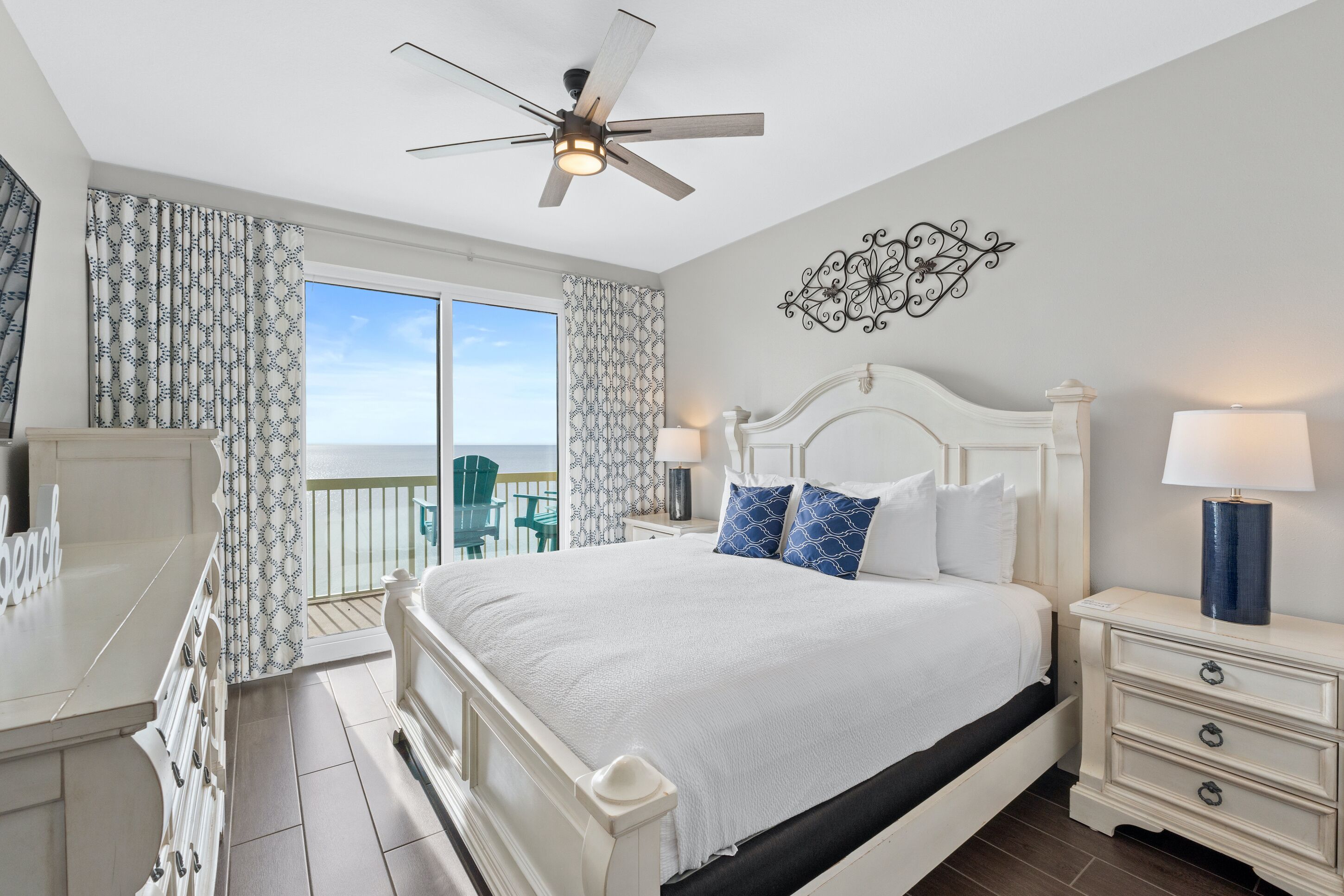 콘도, 침실 3개, 바다 전망 | 각각 다른 스타일의 인테리어, 각각 다르게 가구 비치, 노트북 작업 공간, 방음 설비