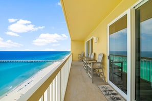 Appart'hôtel, 3 chambres, vue mer (2206W) | Vue de la chambre