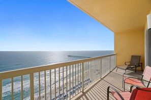 Condo, 3 Bedrooms, Sea View (1904E) | Balcony