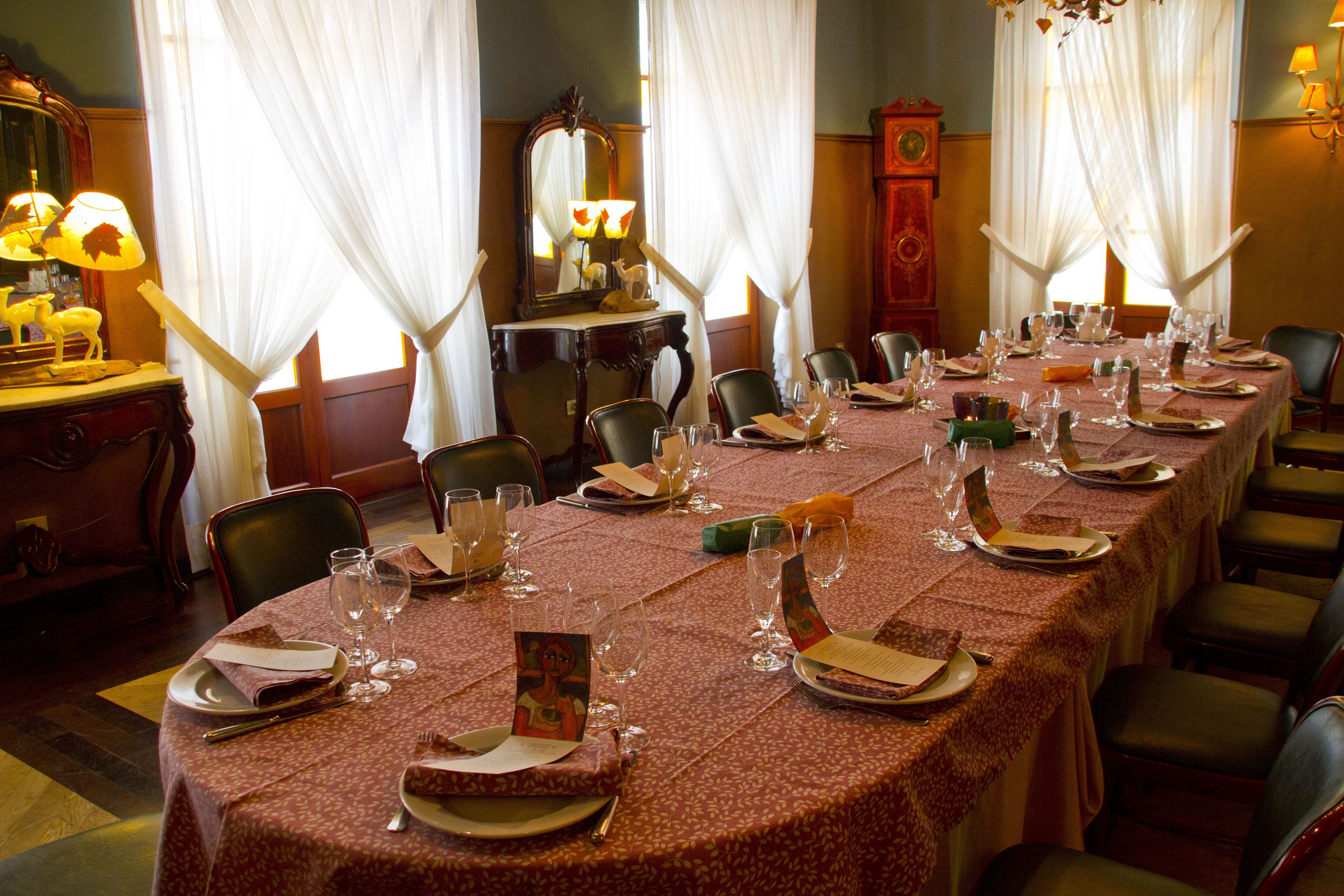 Lunch and dinner served, local cuisine