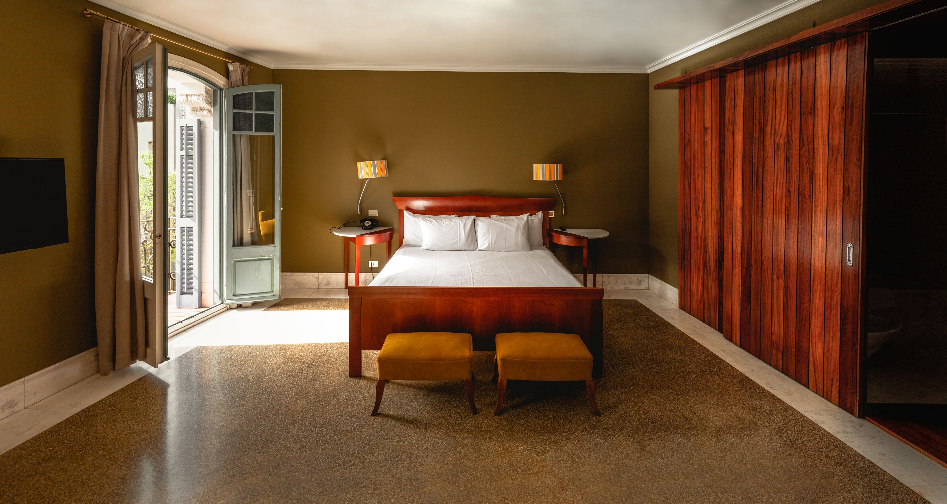 premium double room | 1 bedroom, premium bedding, in-room safe, desk