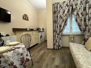 Comfort Apartment | Private kitchen | Coffee/tea maker - Casa Mia Vaticano Guest House (Rome)